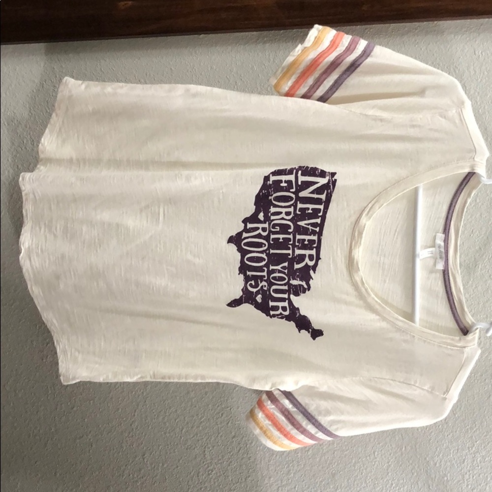 Super cute summer shirt!